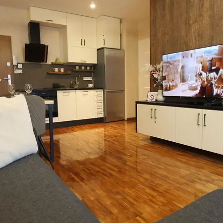 Praga Premium Comfort Bezplatny Parking Warsaw